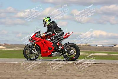 media/Feb-10-2024-TrackDaz (Sat) [[d83b097a69]]/B Group/1220pm (Wheelie Bump)/